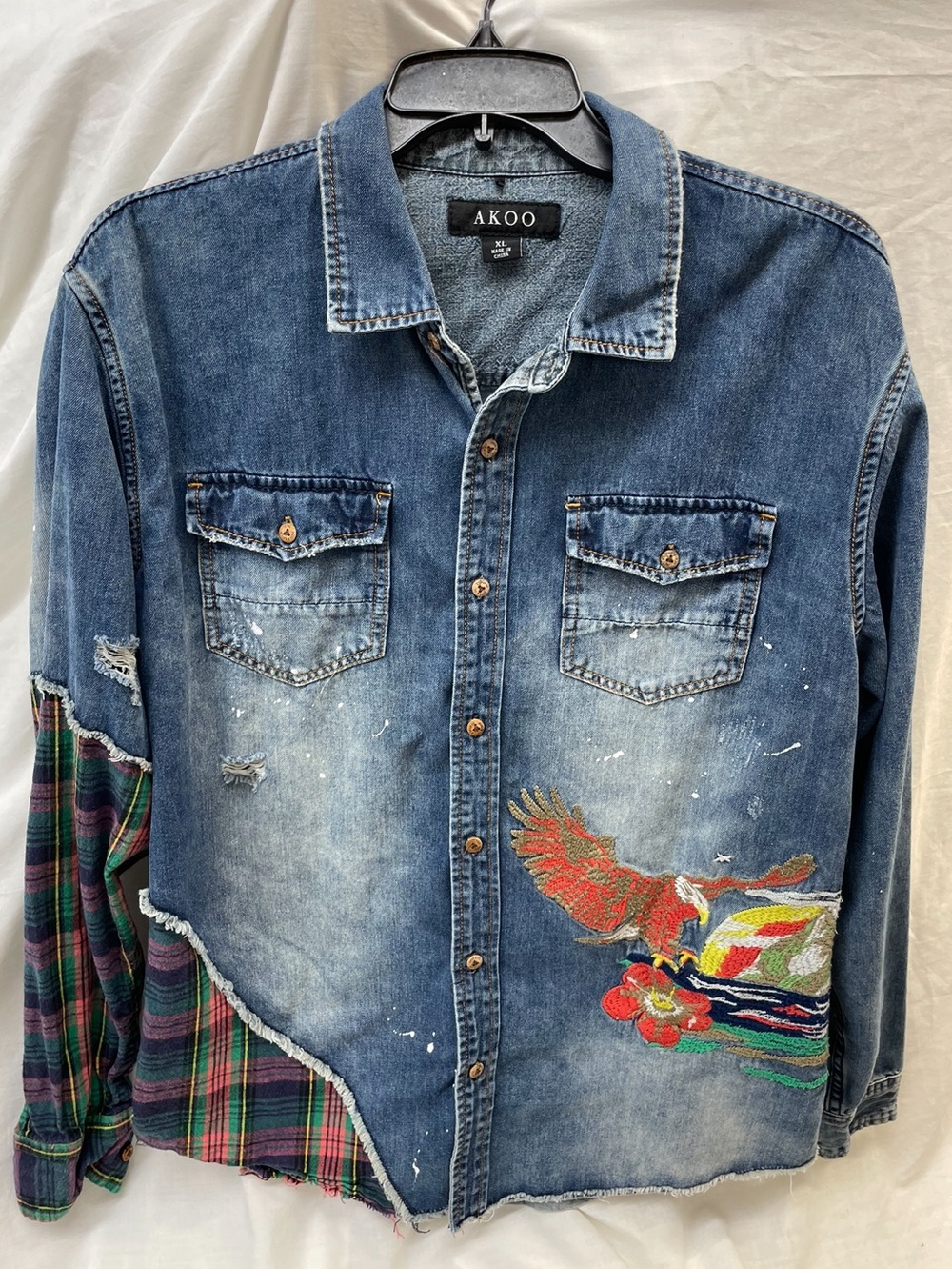 AKOO Men's Distressed Blue Denim Shirt Jacket with Embroidered Eagle sz XL